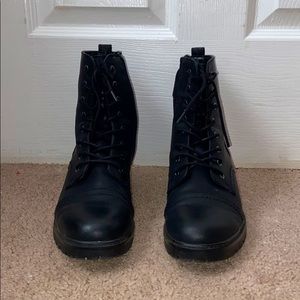 Kamryn combat boots